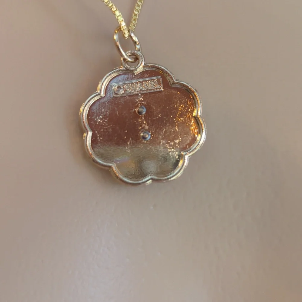 Chanel Necklace - Picture 5 of 8